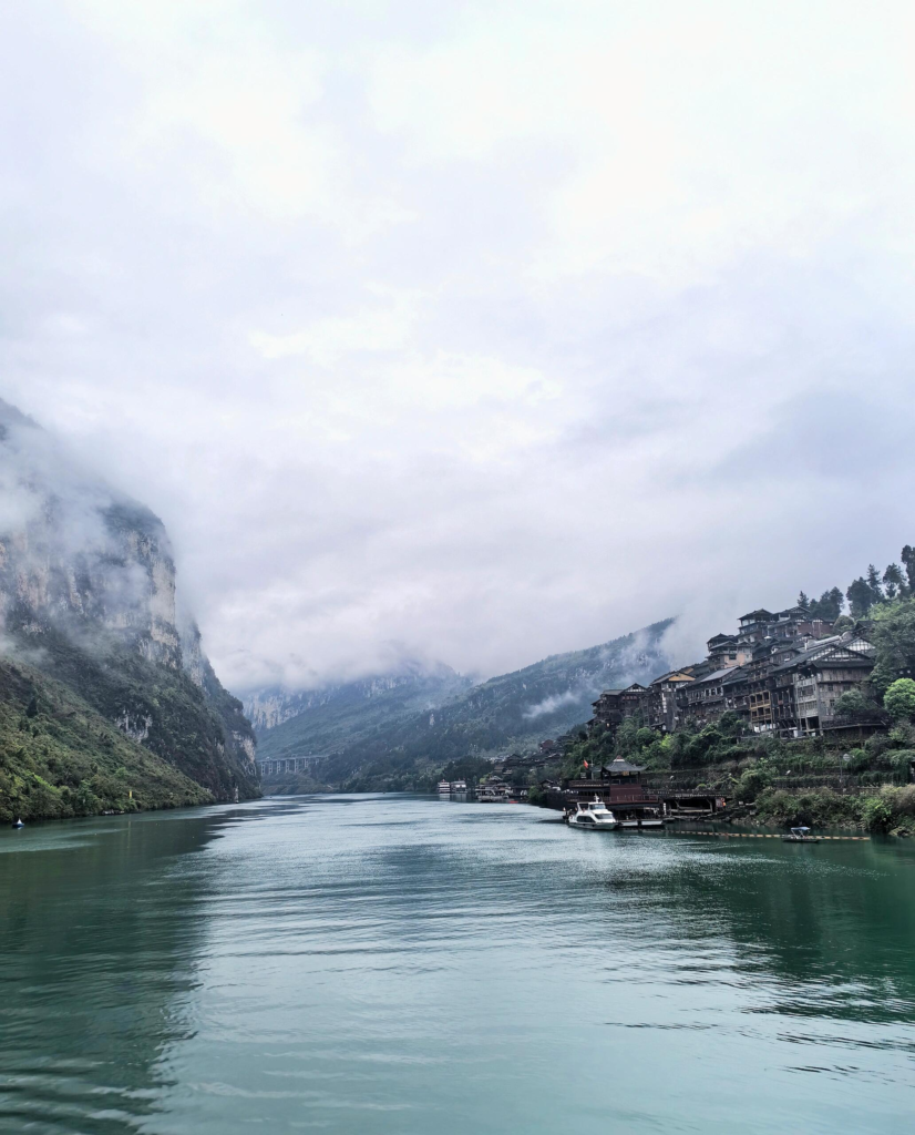 Chongqing Day Trip Trap? The Honest Truth About Pengshui, Chiyou Jiuli City & Wujiang Gallery