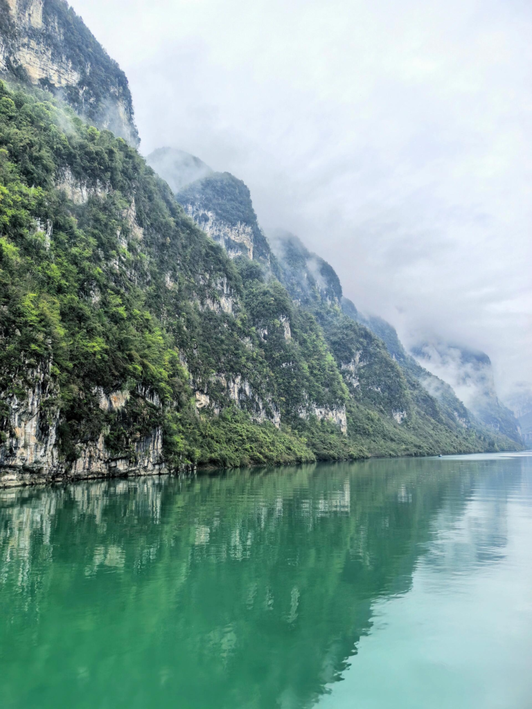 Chongqing Day Trip Trap? The Honest Truth About Pengshui, Chiyou Jiuli City & Wujiang Gallery