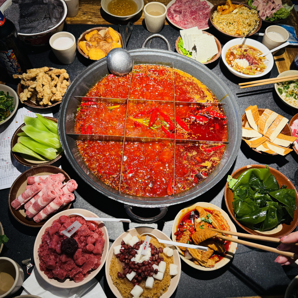 Chongqing Food Guide: 6 Hearty One-Dish Meals You Can’t Miss (Real Talk From a Traveler Who’s Been There)