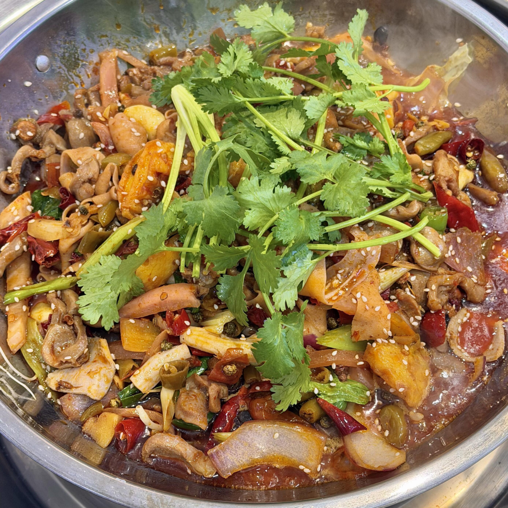 Chongqing Food Guide: 6 Hearty One-Dish Meals You Can’t Miss (Real Talk From a Traveler Who’s Been There)