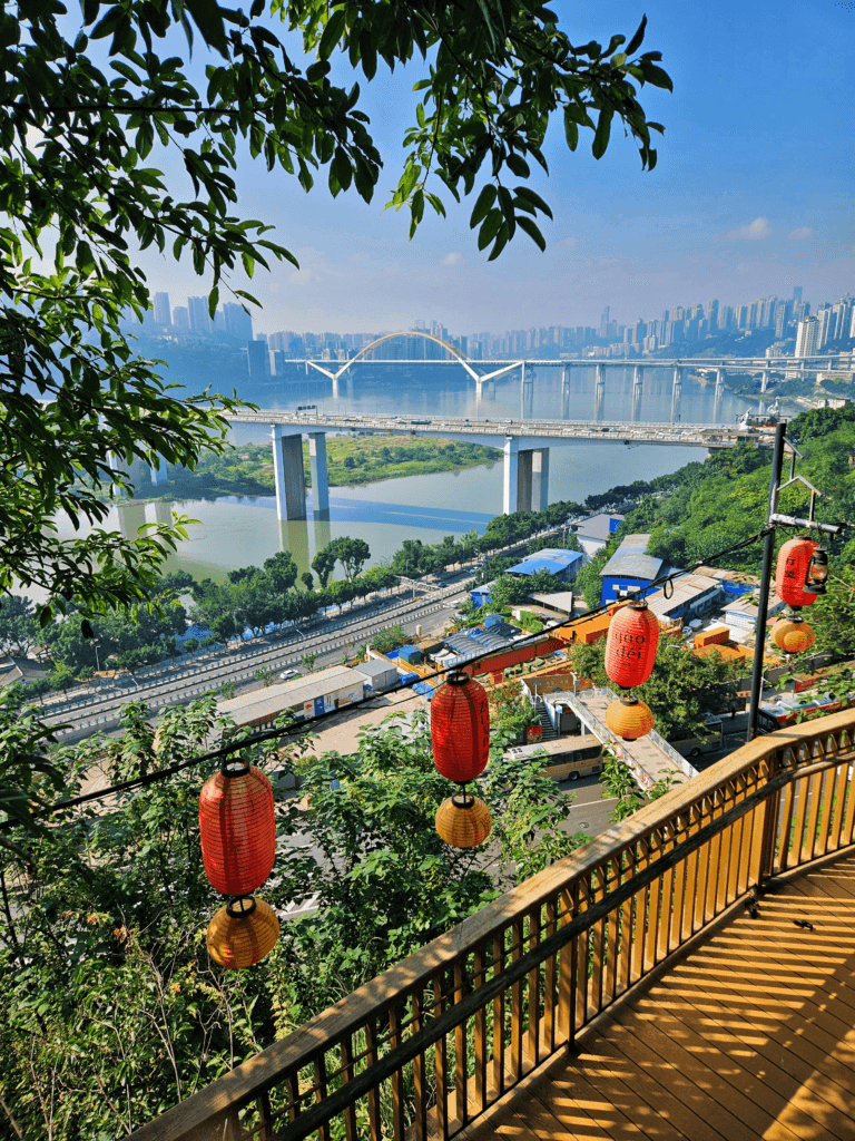 Chongqing One-Day Itinerary:From Ancient Stilt Houses to a Train Inside an Apartment
